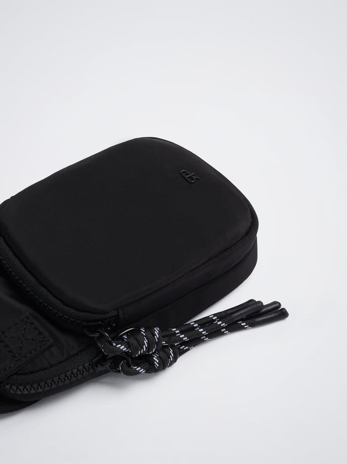 Parfois Nylon Taska Na Mobil Damske Čierne | Slovensko-IMPK21837