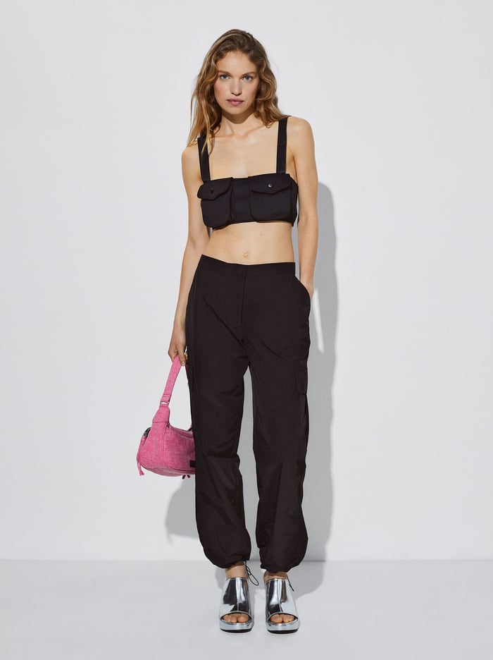 Parfois Online Exclusive - Crop With Pockets Topy Damske Čierne | Slovensko-JKPU81629