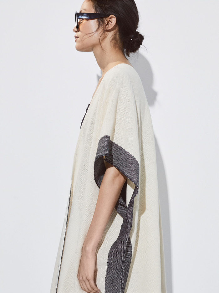 Parfois Open Structured Kaftan Pončá Damske Biele | Slovensko-VWPY45063